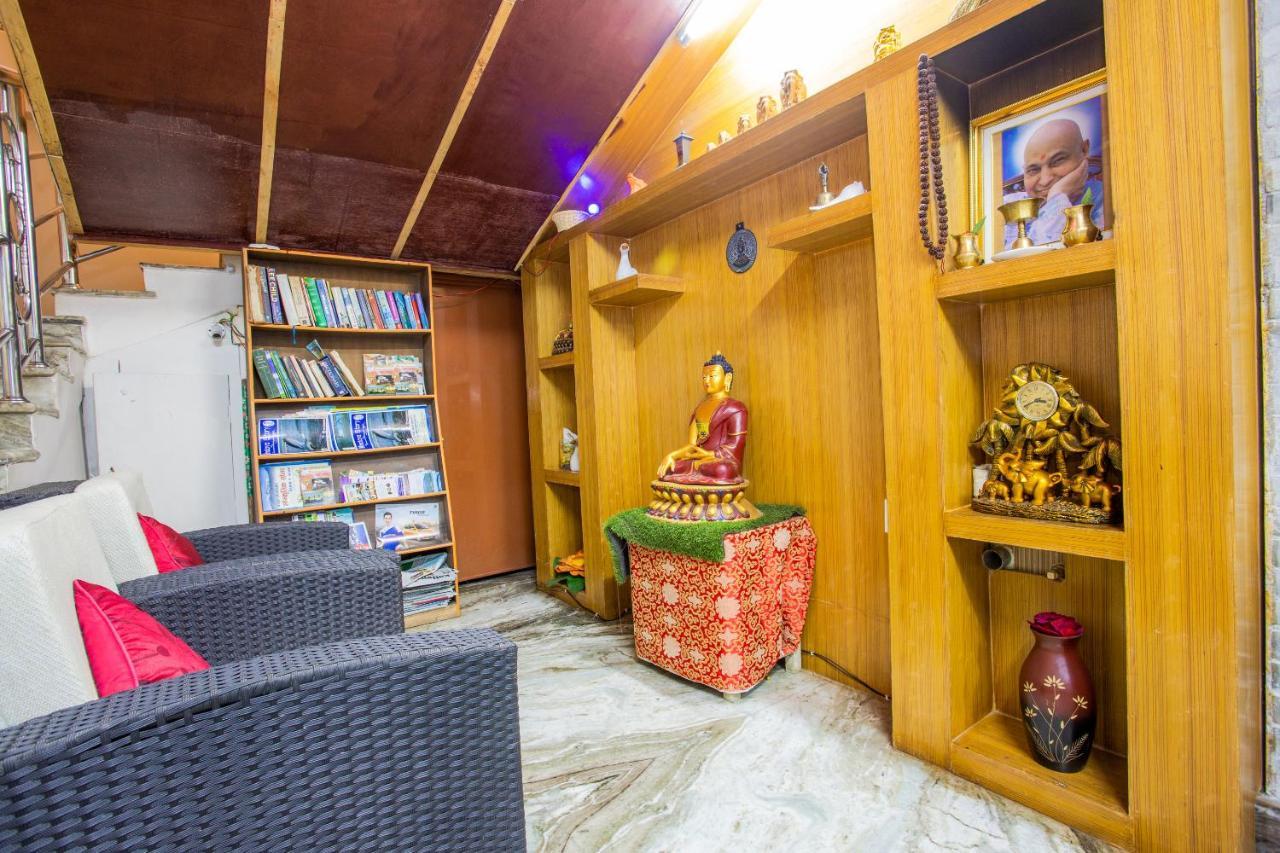 Silver Sky Hotel Pokhara Eksteriør billede