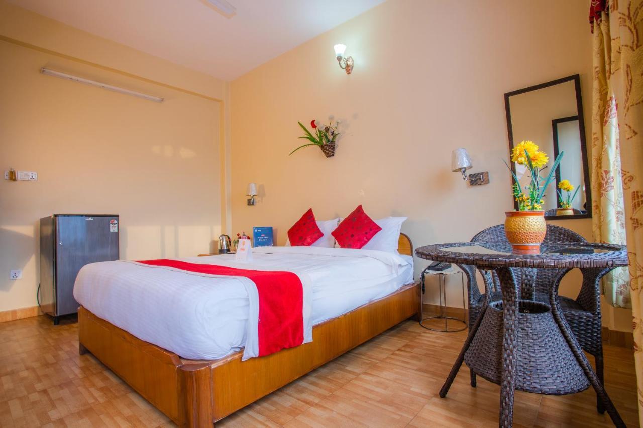Silver Sky Hotel Pokhara Eksteriør billede